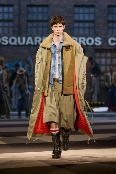 Look 34